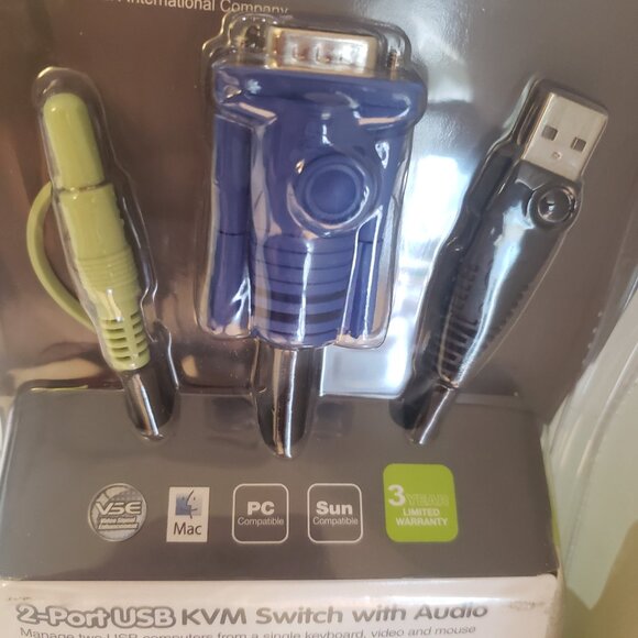 IOGear 2-Port USB KVM Switch with Audio GCS632U For Windows, Mac & Sun - Picture 5 of 7